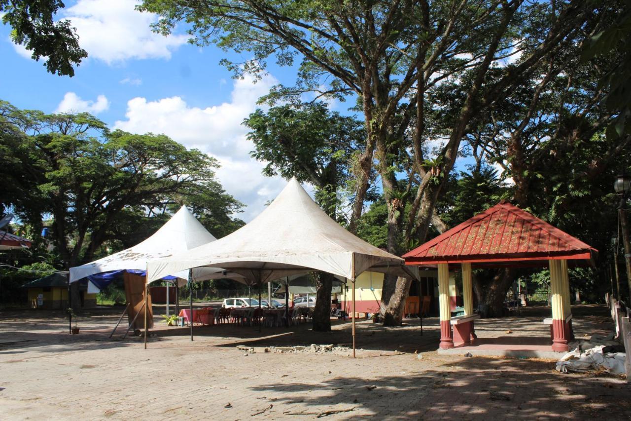 Liwagu Lodge Ранау Екстериор снимка